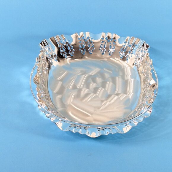 BMF Silverplated Wedding Basket with folding handle, with original box - Picture 4 of 13